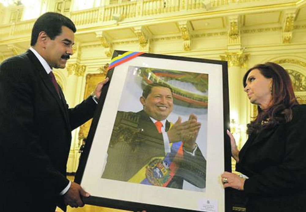 Maduro firmó 12 acuerdos en  su visita al país