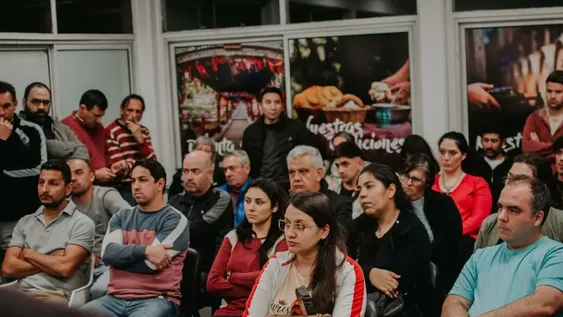 Ropa y calzado lideran demanda de créditos subsidiados a comercios