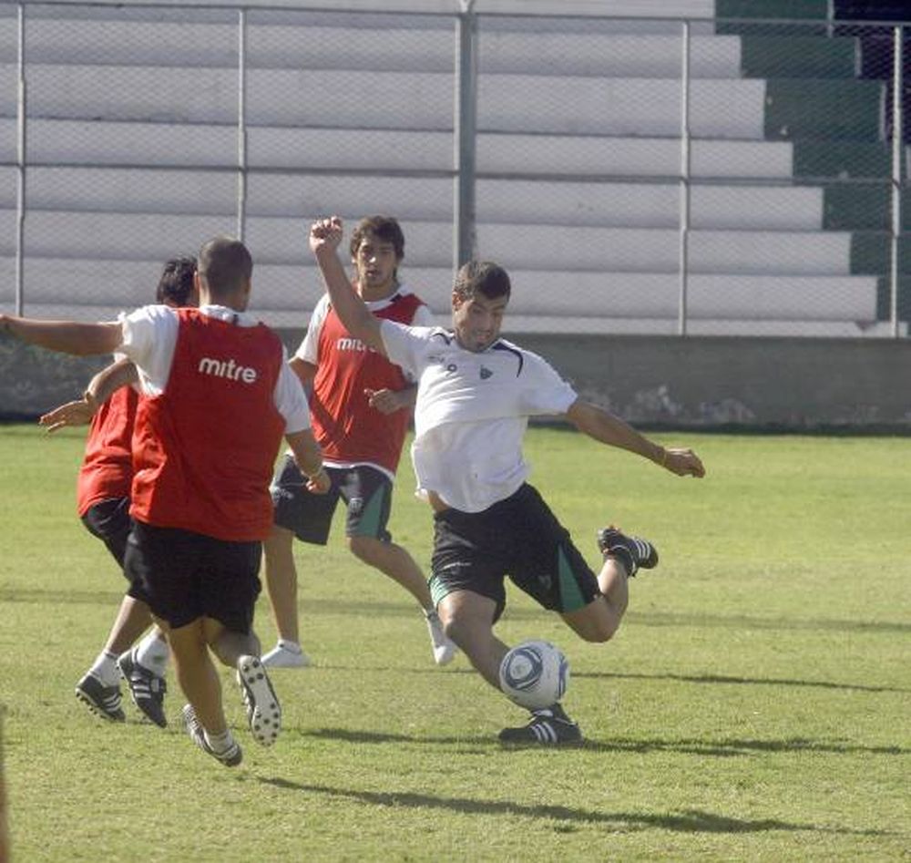 Penco sorprendió y jugará