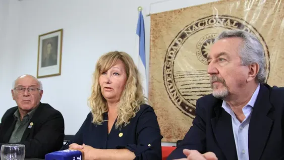 Con críticas a Nasisi, el espacio que lidera Coca lanzó su acuerdo electoral