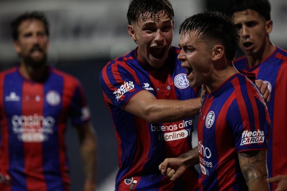 Triunfo de San Lorenzo en la Copa Argentina con una goleada contundente.