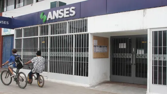 Un empleado de Anses Rawson, en la mira por el presunto acoso a una joven