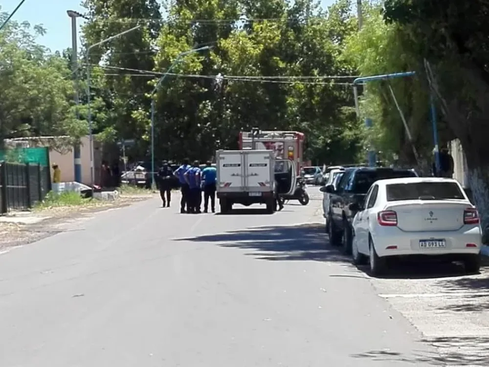 Hallaron muerta a una mujer en un canal de Albardón