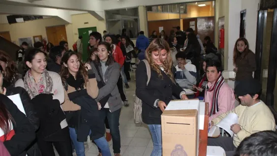 UNSJ: la votación de estudiantes pone en duda toda la elección de autoridades