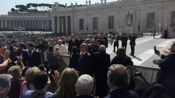 Una bendición y regalo al Papa