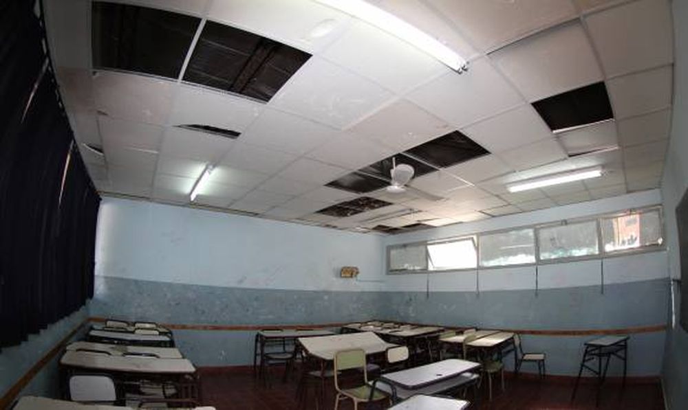 No entran a clases por los  problemas de una escuela