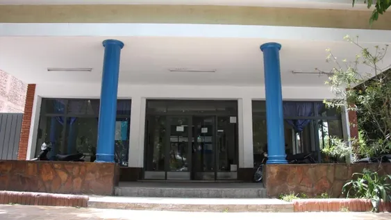 La golpeó e insultó porque se demoró con su hermana: “Sos una p…, no servís para nada”