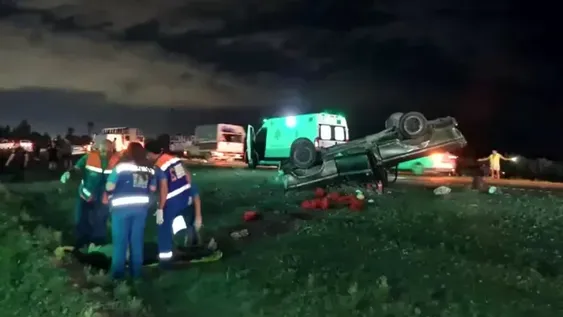 Mendoza: catorce heridos tras un choque en cadena y vuelco