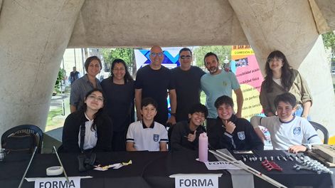 Alumnos de la Escuela Industrial concretarón un proyecto inclusivo y la institución fue reconocida por su compromiso social.