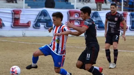 Una de cal y una de arena: Peñarol pierde a Salinas por una fisura de clavícula