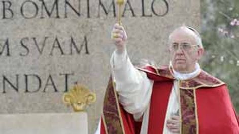 Domingo de Ramos: el Papa instó a combatir la corrupción