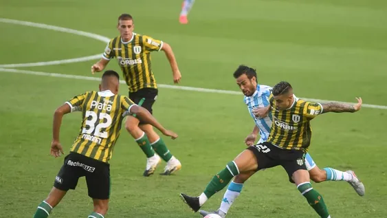 Banfield batió a un Racing tibio