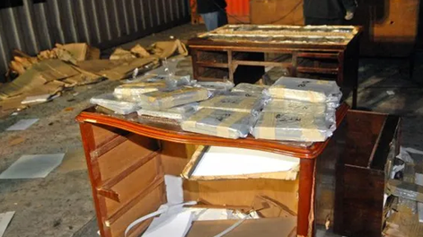 Descubren más de 70 kilos cocaína valuada en US$1 millón escondidos en muebles