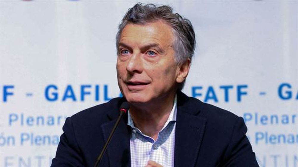 Macri llegó a Francia acompañado por su familia