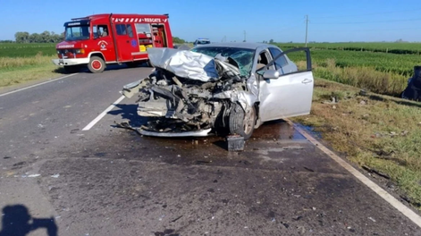 Choque frontal en Ruta 30 dejó un muerto y un herido de gravedad