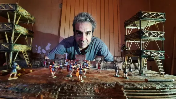 La historia contada en miniatura