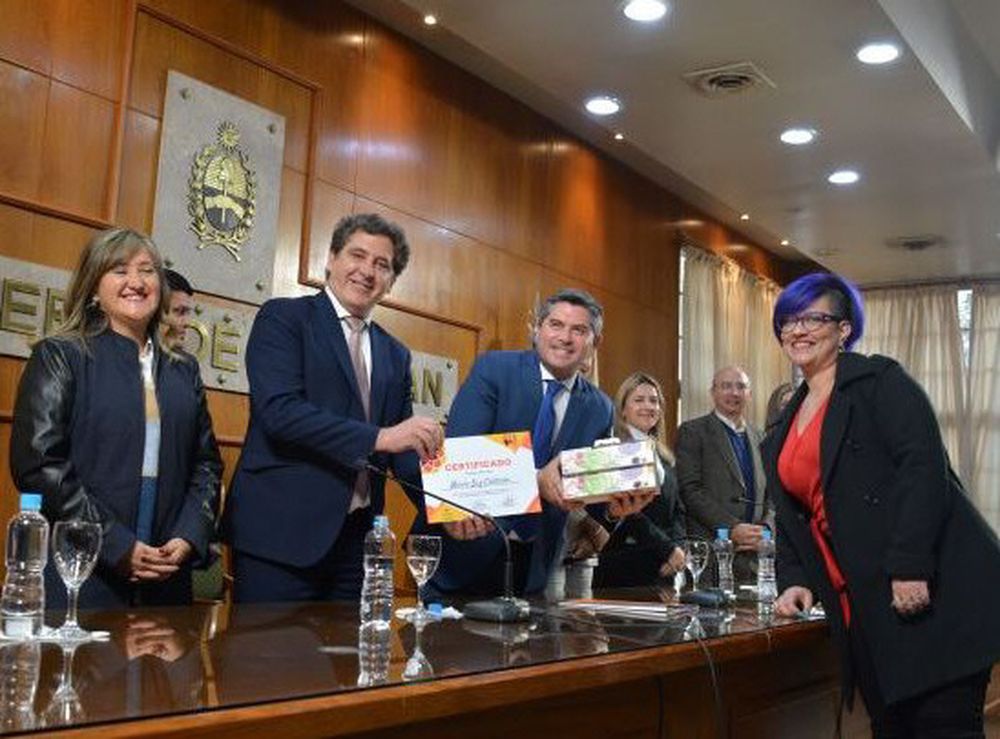 CONTINUIDAD. El programa Mujeres + de 2024 entregó los certificados a las 50 emprendedoras en agosto pasado. Este año ampliarán la cantidad, gracias a los buenos resultados anteriores.
