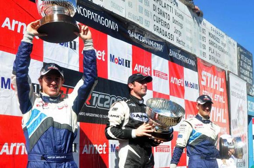 Pechito López ratificó su dominio en el Súper TC 2000