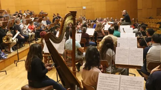 ENSAYO. Una agenda especial de trabajo y refuerzos demandó esta obra quela Sinfónica ofrecerá por primera vez.