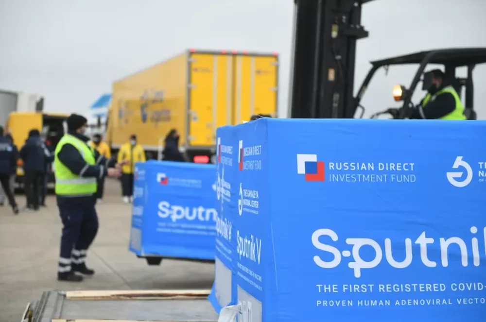 Entre hoy y mañana llegarán a San Juan 2.250 dosis del segundo componente de Sputnik V