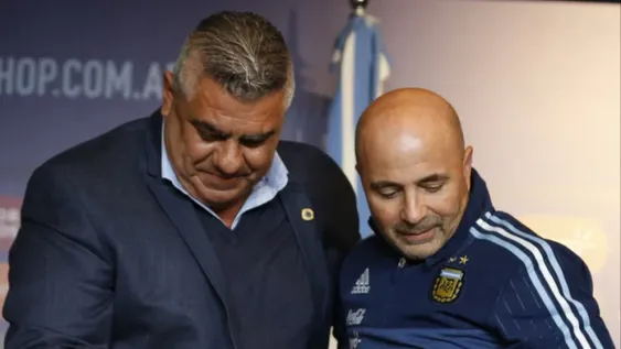 Tapia no tiene dudas: “Vamos a respetar el contrato de Sampaoli pase lo que pase”