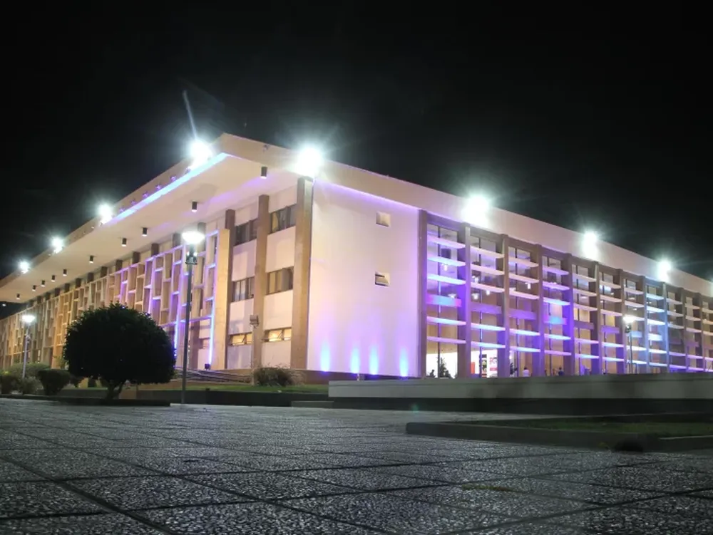 Con un cúter, amenazó e intentó robar a empleados del Auditorio Juan Victoria