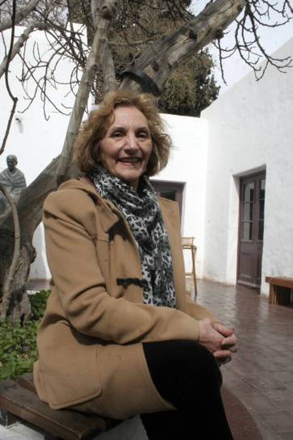 Beatriz, la anfitriona y guía de los famosos en la Casa de Sarmiento