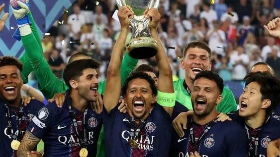 FESTEJOS. PSG volvió a disfrutar de un campeonato en Europa y después de remontar ante el Tottenham terminó conquistando la Supercopa en penales.