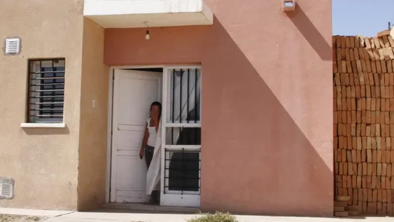 Sus hijos casi se mueren intoxicados, se los quitaron y ahora se los devuelven pero bajo estrictos controles