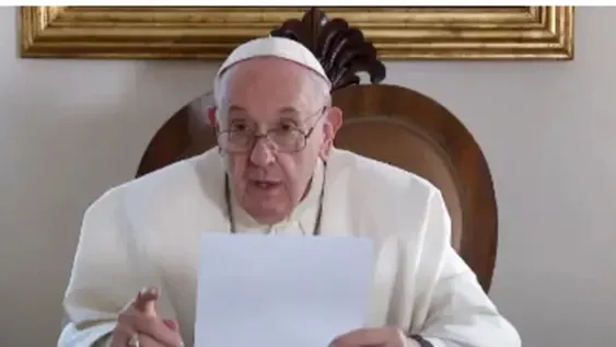 El Papa reclamó un salario universal y reducir las horas de jornada laboral