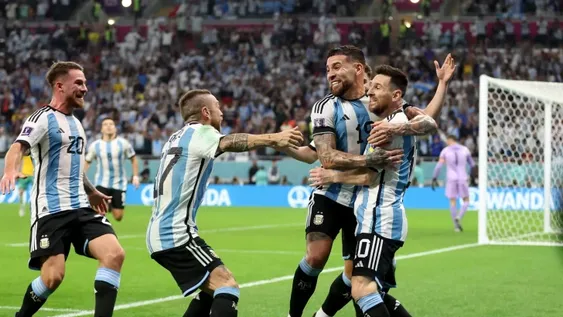 Con sufrimiento y a pura actitud, Argentina venció a Australia y está en Cuartos de final