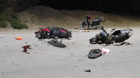 Tragedia en Jáchal: un motociclista murió tras un violento choque entre dos motos en Tres Esquinas