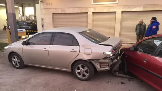 Otro policía conducía ebrio y protagonizó un accidente de tránsito