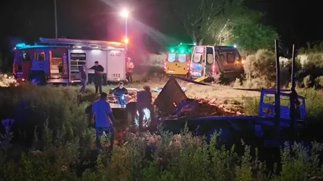 Tragedia en la Ruta 40: un camionero sanjuanino murió tras volcar violentamente