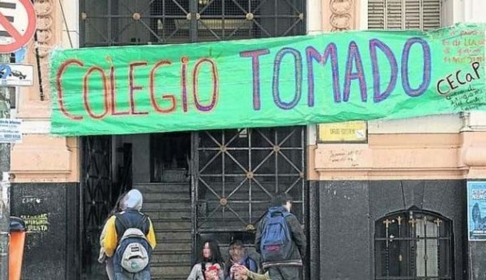 La impunidad de tomar un colegio o facultades