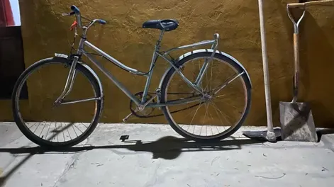 Terminó tras las rejas después de robarse una bicicleta, una pala y una azada