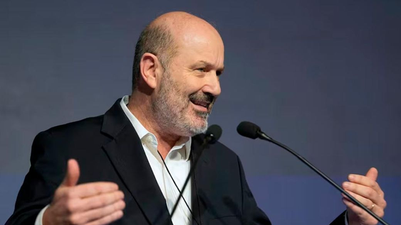 El ministro Sturzenegger dio cuatro motivos por los que abrieron las importaciones.&nbsp;