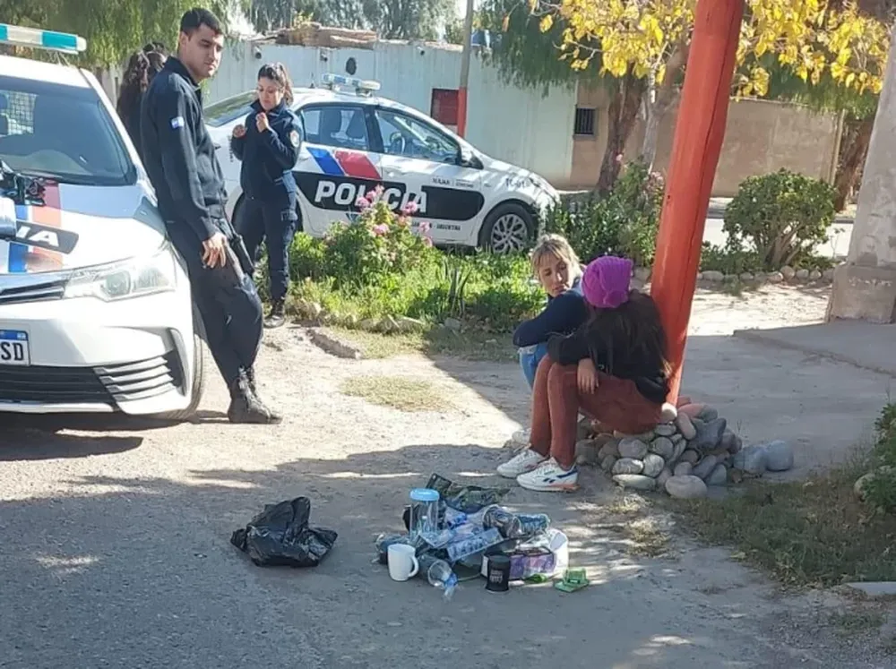 Detuvieron a una mujer que robaba locales comerciales junto con su hija de 10 años