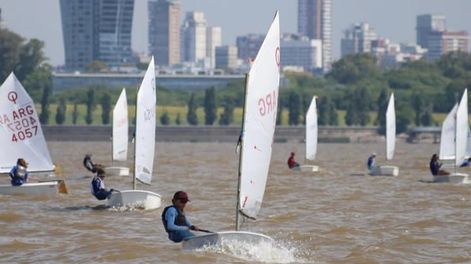 A navegar. El sanjuanino Manuel Iglesias Küster integra el equipo argentino en el Panamericano de Optimist.