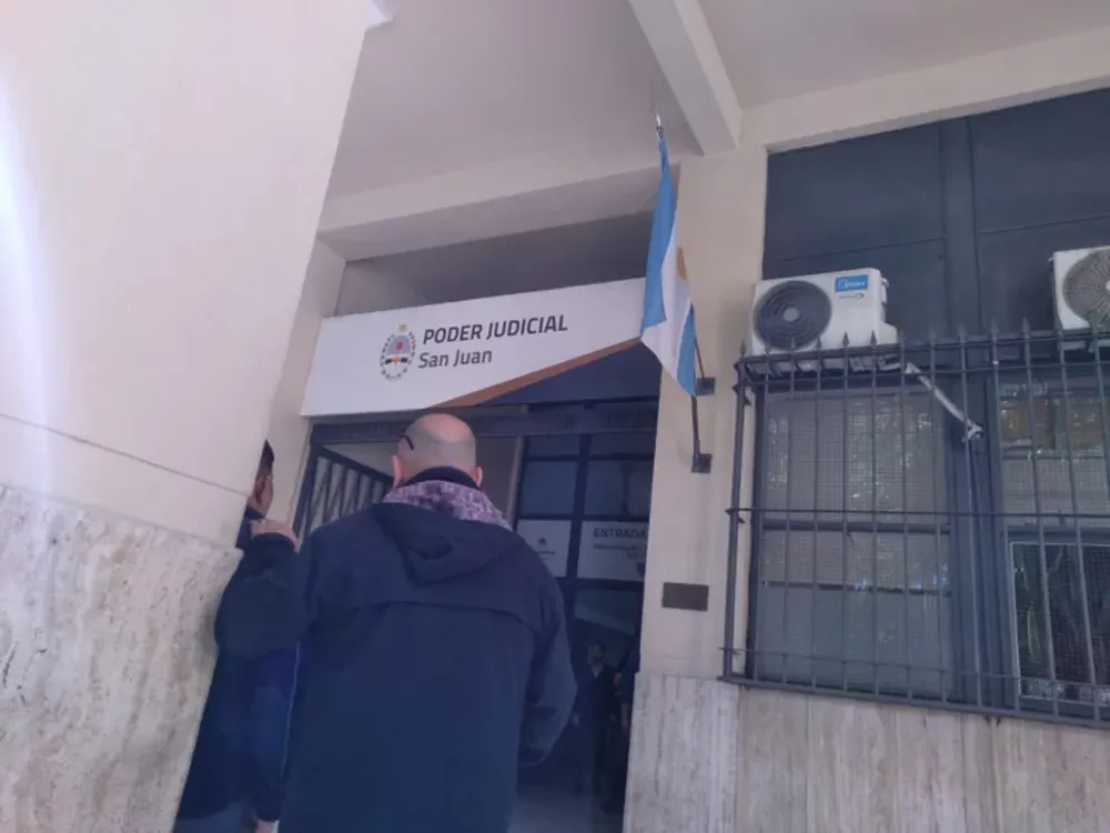 Al sospechoso no le quedó más alternativa que admitir su responsabilidad en un juicio abreviado.