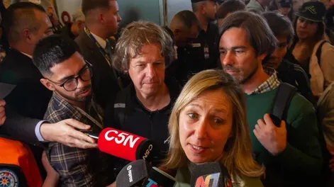 Los candidatos llegan a Santiago del Estero y se preparan para el debate cara a cara del domingo