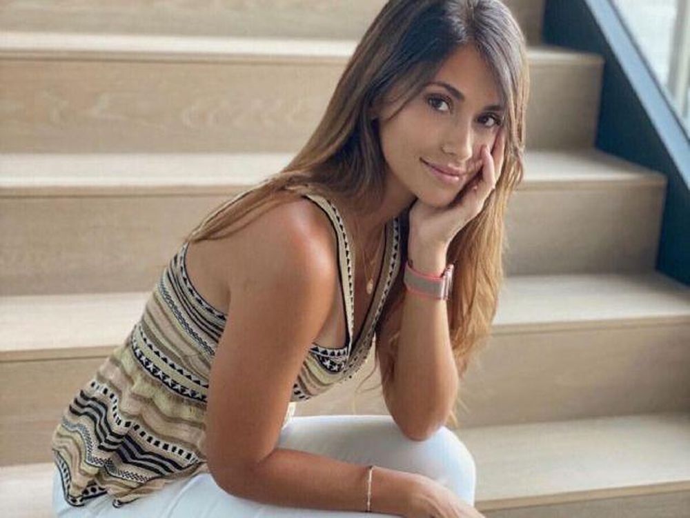 Antonela Roccuzo se animó al jugado estilo “Barbiecore”: de qué se trata