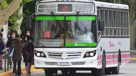 Colectivos: hubo acuerdo paritario entre la UTA y las empresas del sector