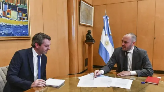 Renunció Feletti y Guzmán se fortalece en el Gobierno
