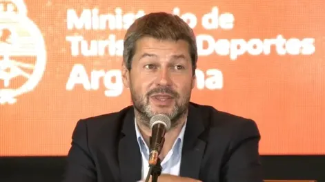 Lammens trajo más de U$S 4 millones para un microestadio en la Ciudad Deportiva