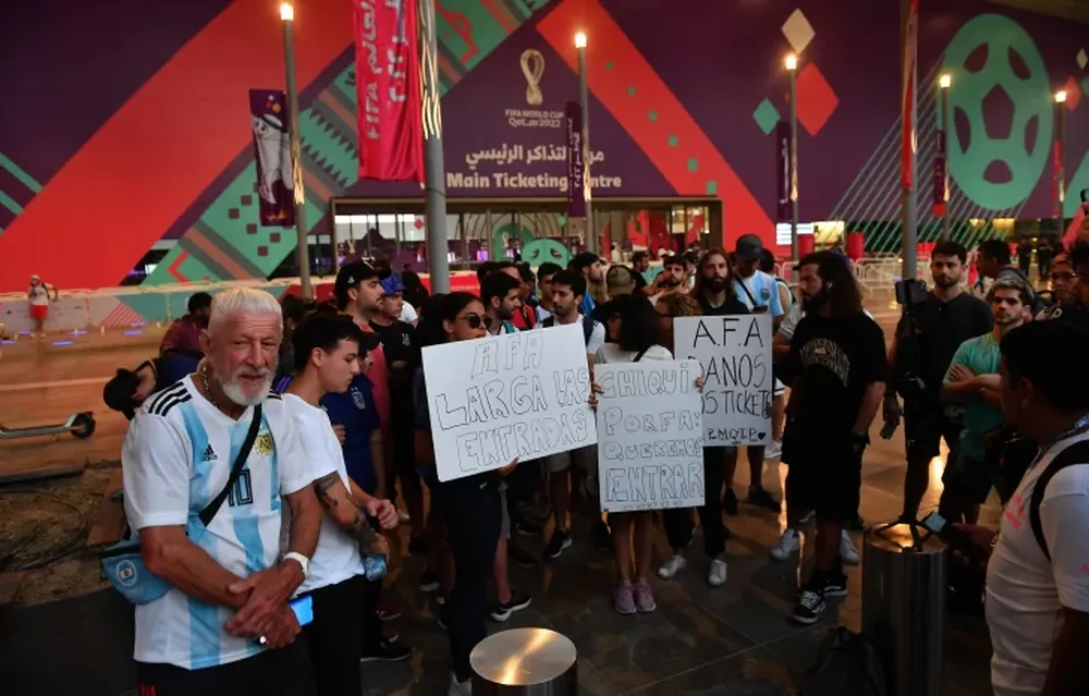 Más reclamos de los hinchas argentinos por el remanente