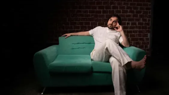 Emiliano Voiro, de vuelta al ruedo musical, con canciones que atraviesan la piel