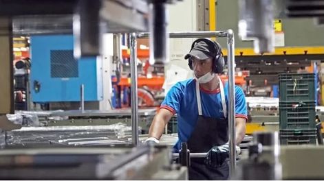 De qué se trata y cómo se aplicaría el banco de horas que propone el proyecto oficial de reforma laboral