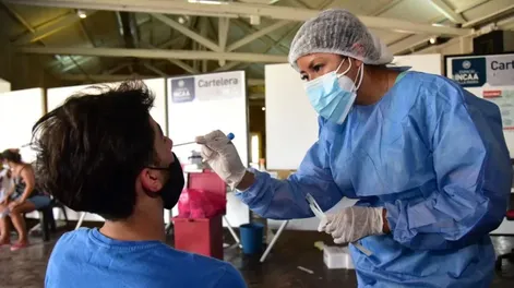 Reportaron 51.778 contagios de coronavirus en el país, un 19% más que la semana pasada
