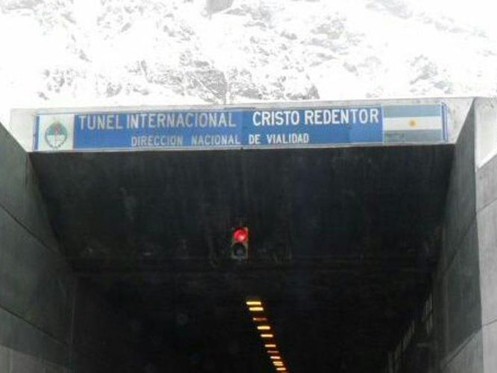 El Paso Internacional Cristo Redentor continúa cerrado por temporal en alta montaña